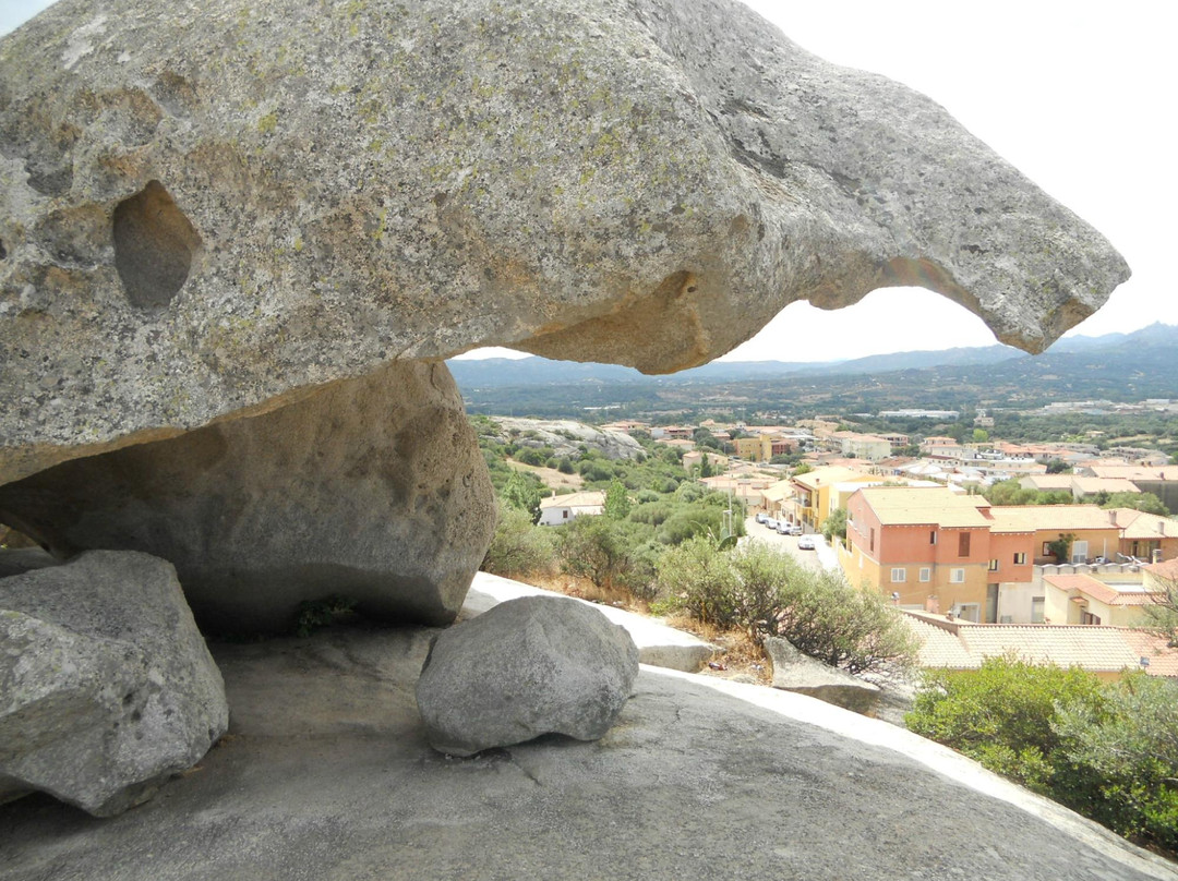Roccia del Fungo-Arzachena必去景点
