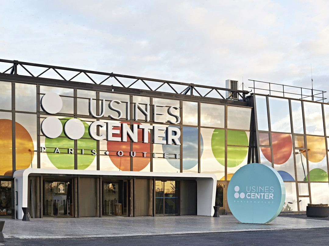 Usines Center Paris Outlet-戈内斯必去景点