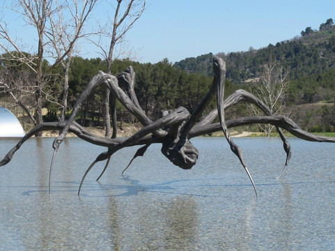 拉科斯特酒庄-Le Puy-Sainte-Reparade必去景点