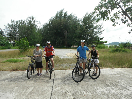 奇妙自行车之旅-普吉镇必去景点