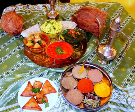 Meenachee's North & South Indian Cuisine