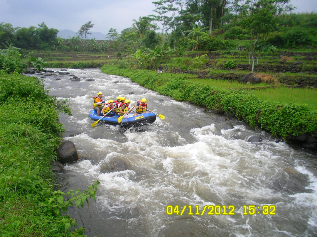 Pemalang Rafting (Rafting Rompang River)景点图片