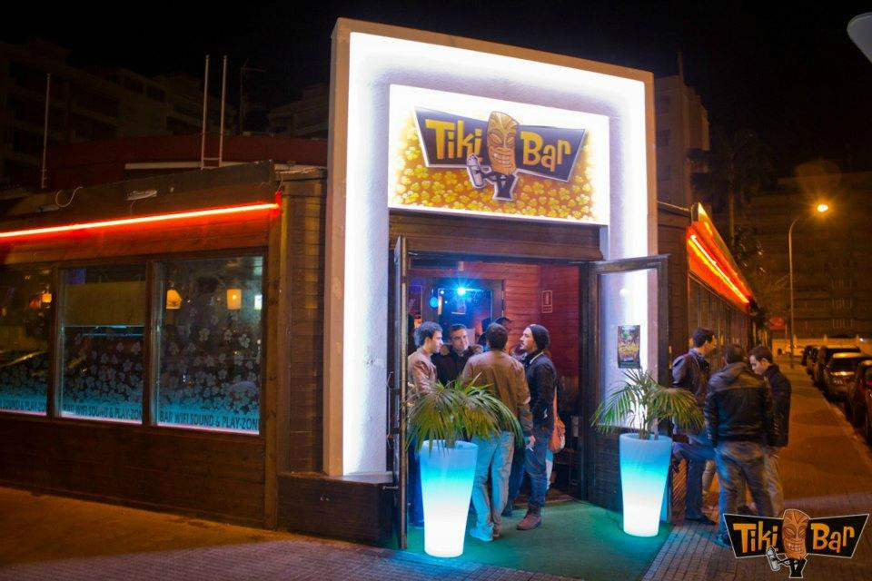 Tiki-Bar-甘迪亚海滩必去景点