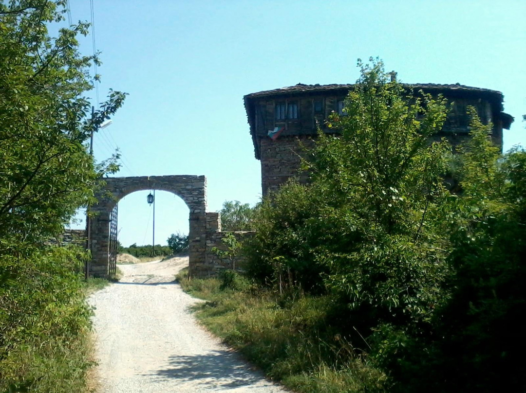 Glozhene Monastery (Sveti Georgi Pobedonosets)景点图片