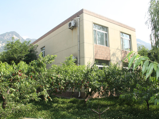 华山莲花山庄主图