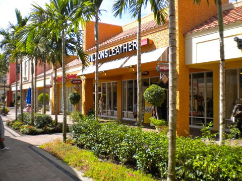 Miromar Outlets-埃斯特罗必去景点