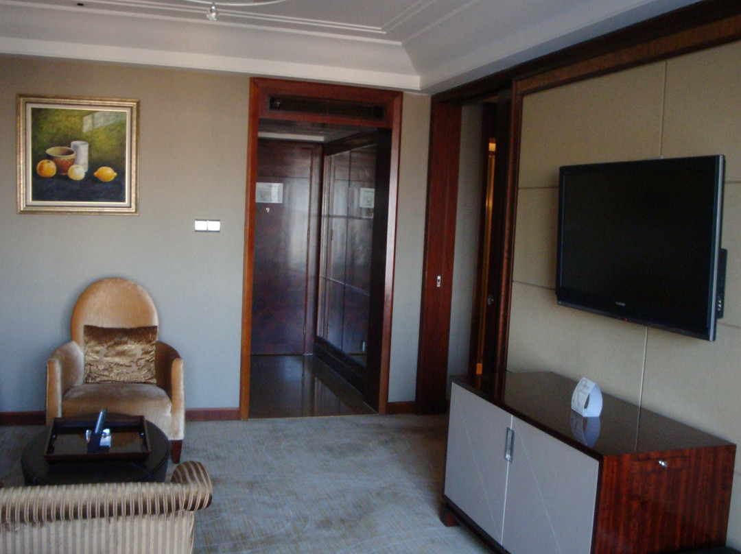 花园国际大酒店主图