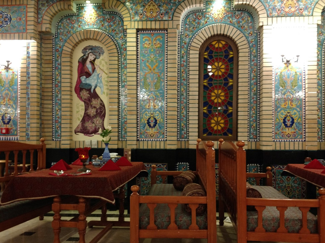 Golden Palace International Hotel主图