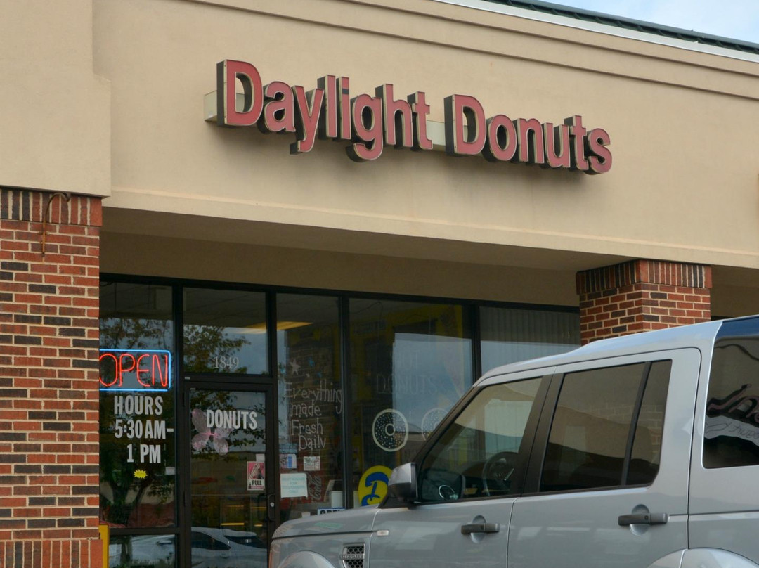 Daylight Donuts