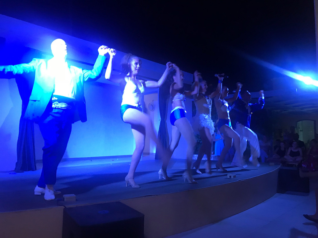 Louis St. Elias Resort & Waterpark主图