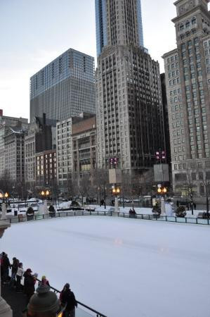 麦考密克论坛广场-芝加哥必去景点