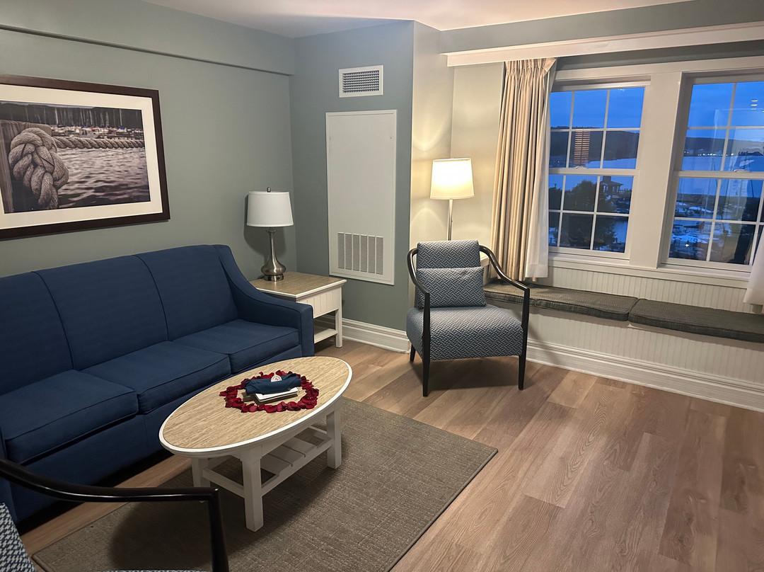 Watkins Glen Harbor Hotel主图