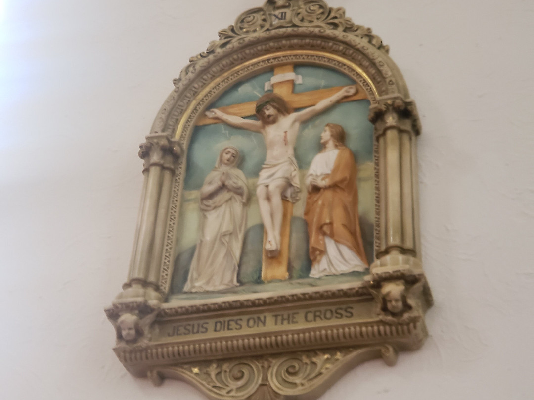 Holy Cross Church-Loretto必去景点