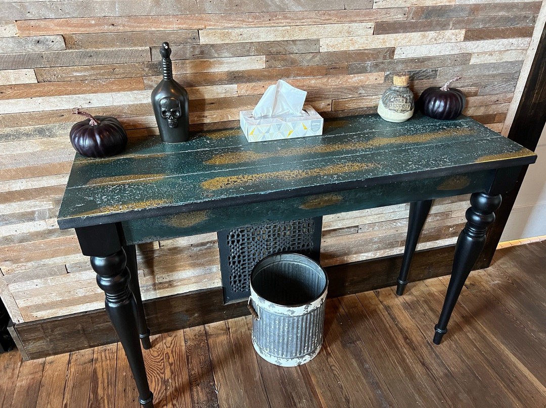 Eighteen-Ninety Sleepover主图