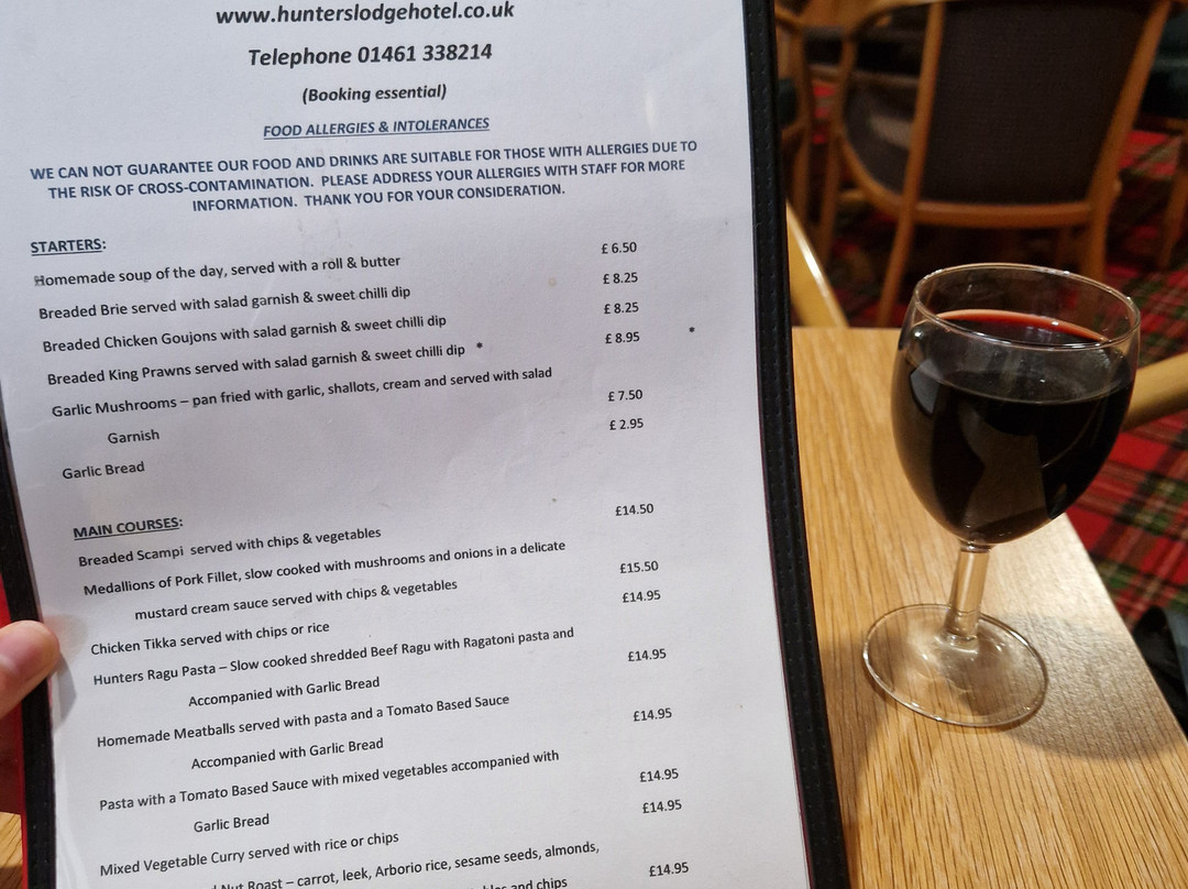 Hunters Lodge Hotel主图