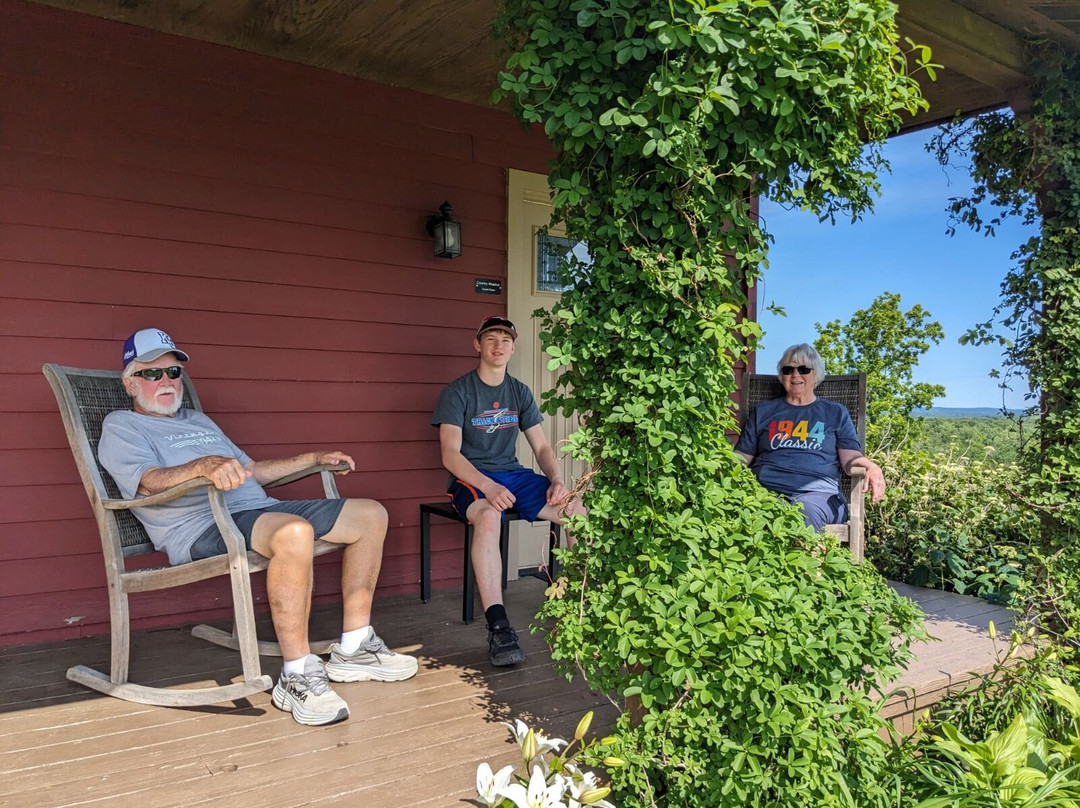 Cedar Crest Lodge主图