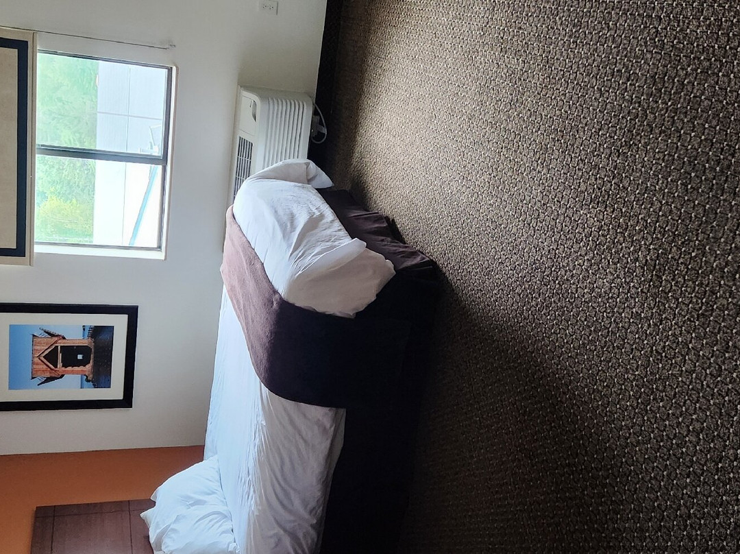 My Place Hotel-Marquette, MI主图