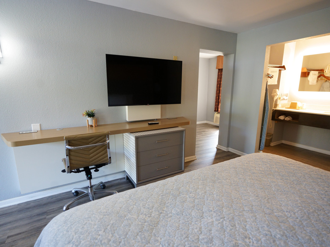 Columbus Inn And Suites主图