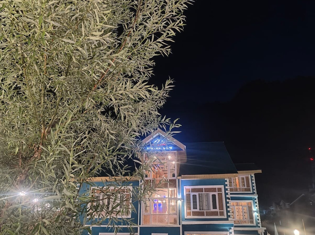 Hotel Sonamarg Inn