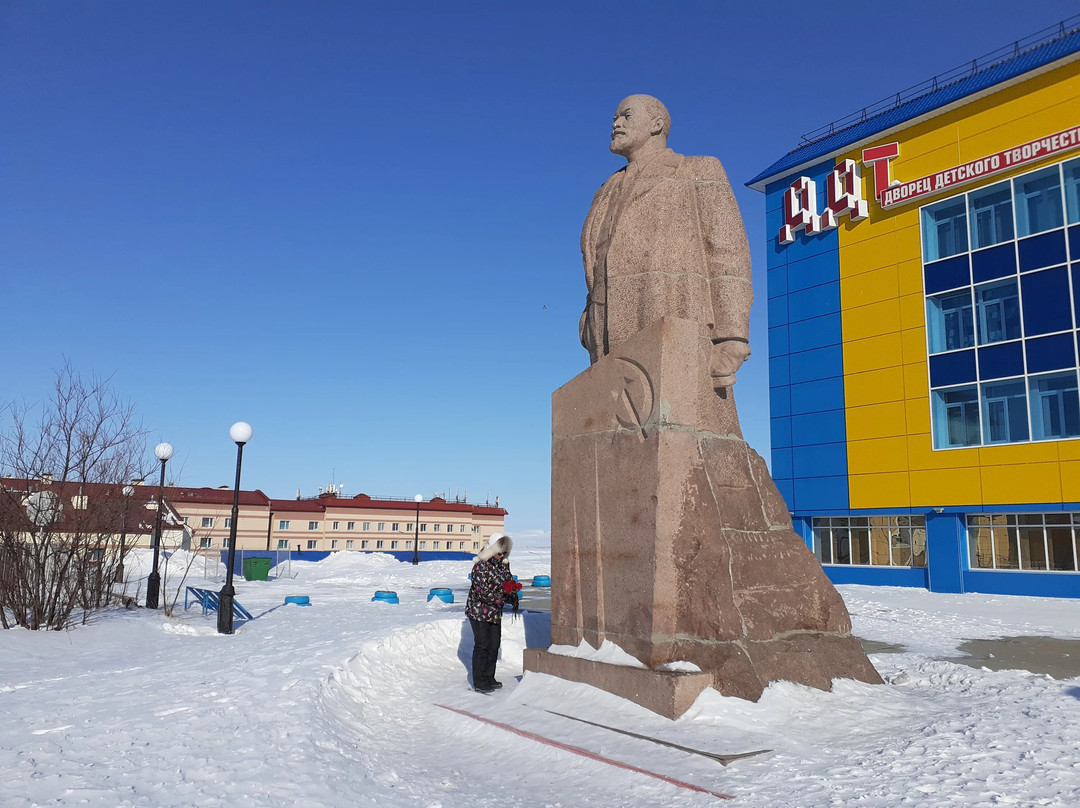 Lenin Statue