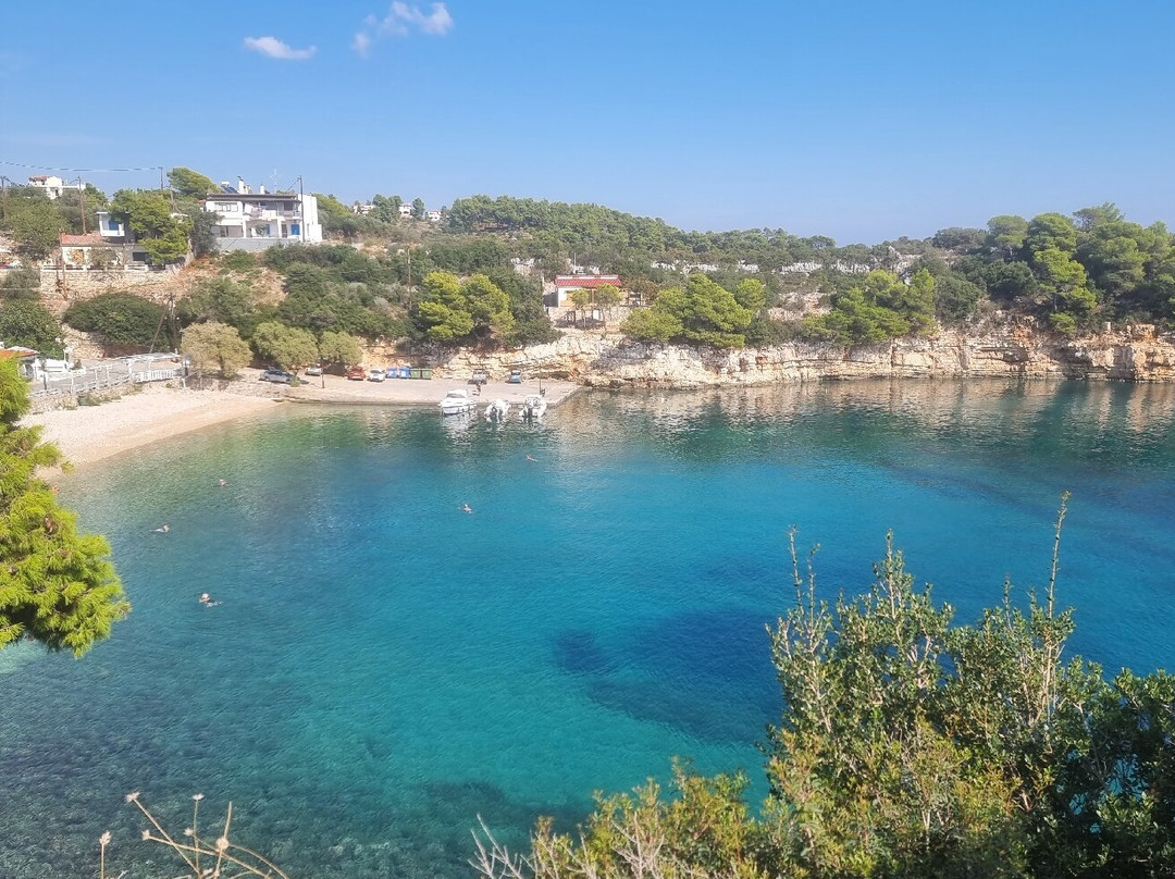 Roussoum Gialos Beach景点图片