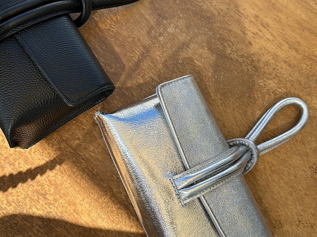 Jirakis Handcrafted Leather景点图片