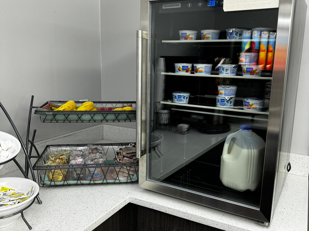 Red Roof Inn & Suites Calhoun主图