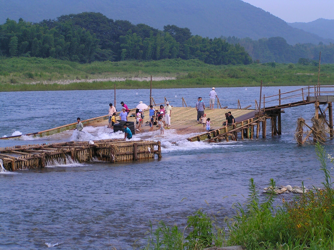 あゆの里 矢沢のヤナ