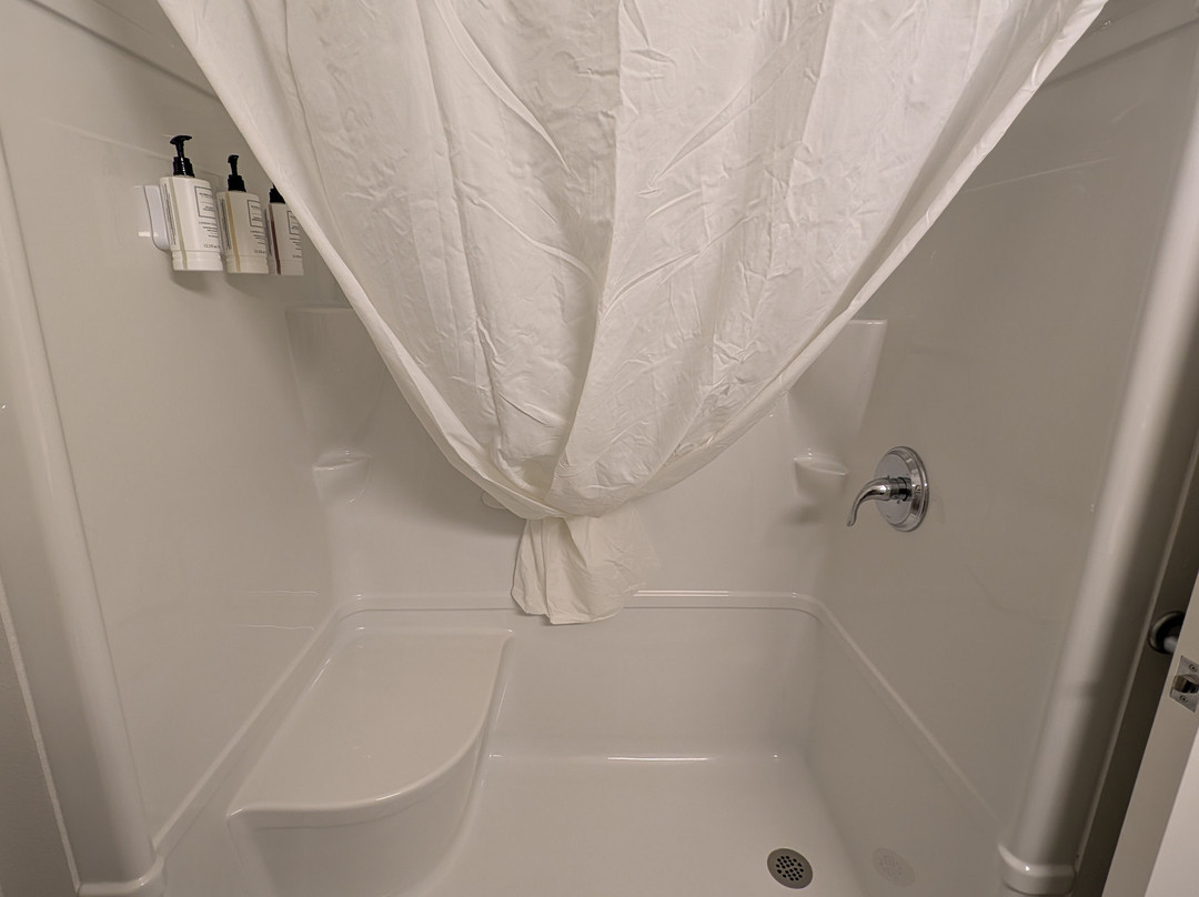 Amsterdam Inn & Suites, Ascend Hotel Collection主图