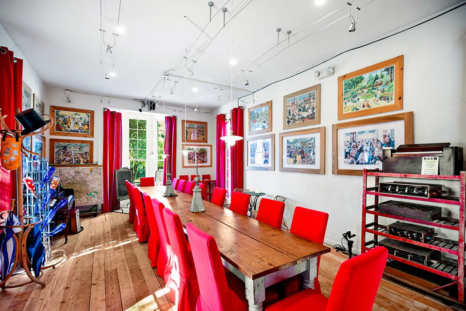 Metro Hotel & Cafe主图