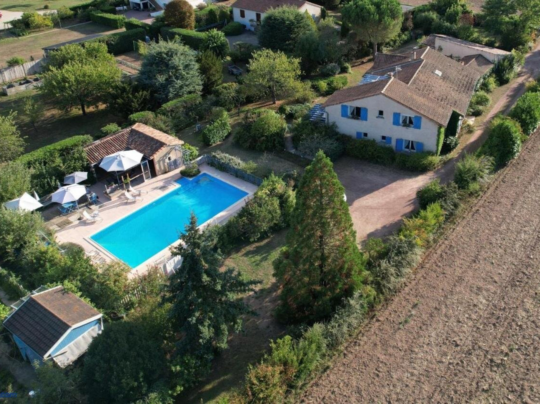 Les Pierres Blanches