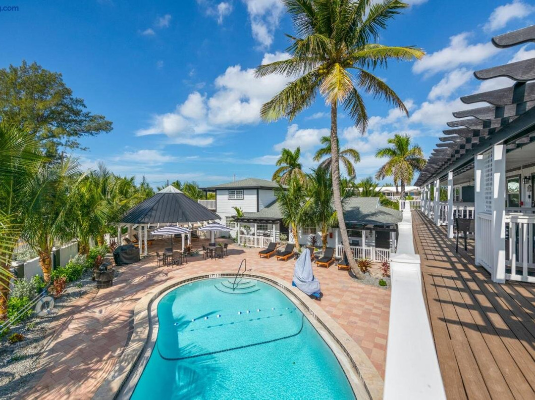 Tropic Isle at Anna Maria Island Inn