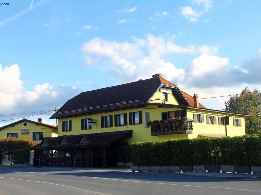 卡拉尔基住宿加早餐旅馆