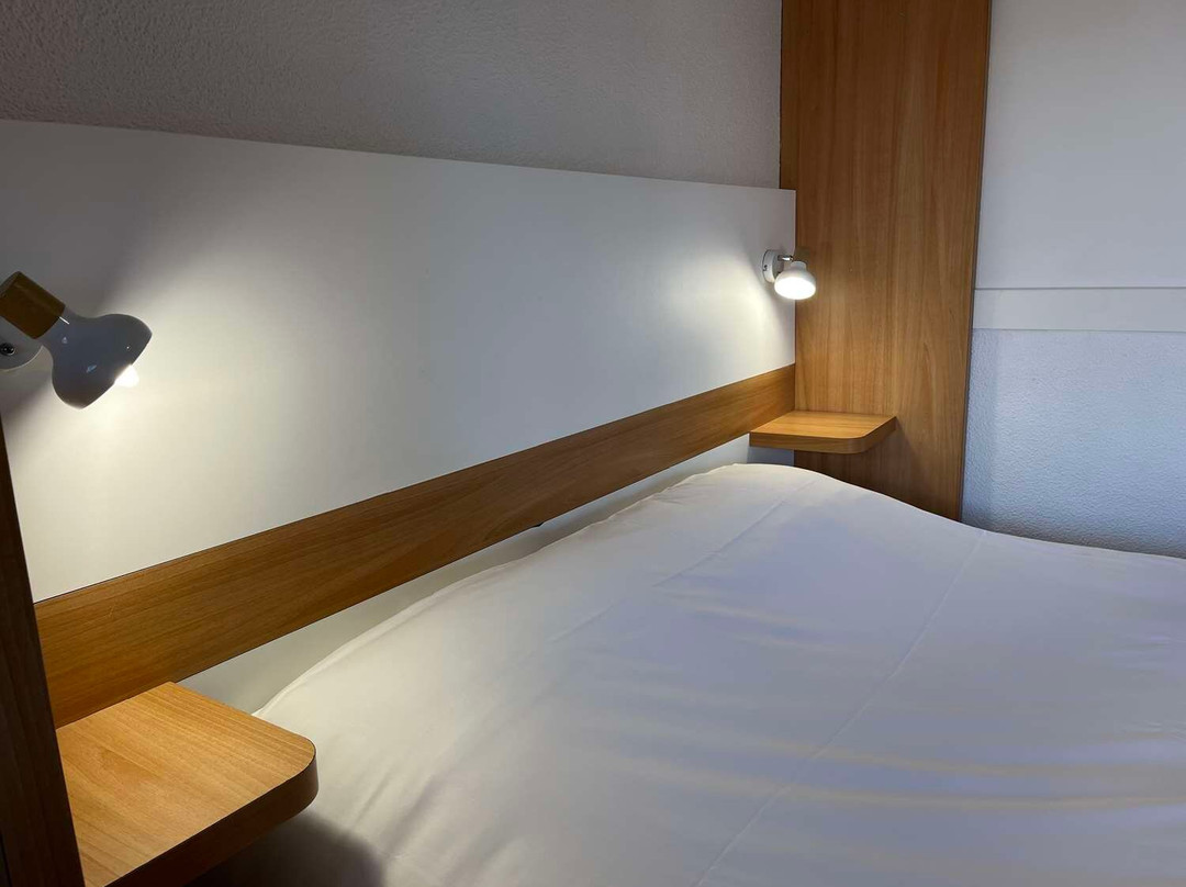 Kyriad Direct Bordeaux Sud