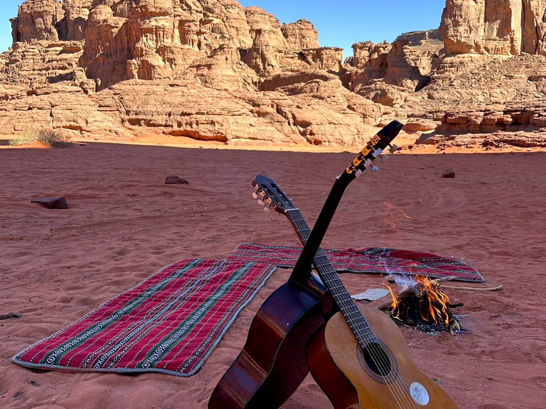 Tinariwen Tours景点图片