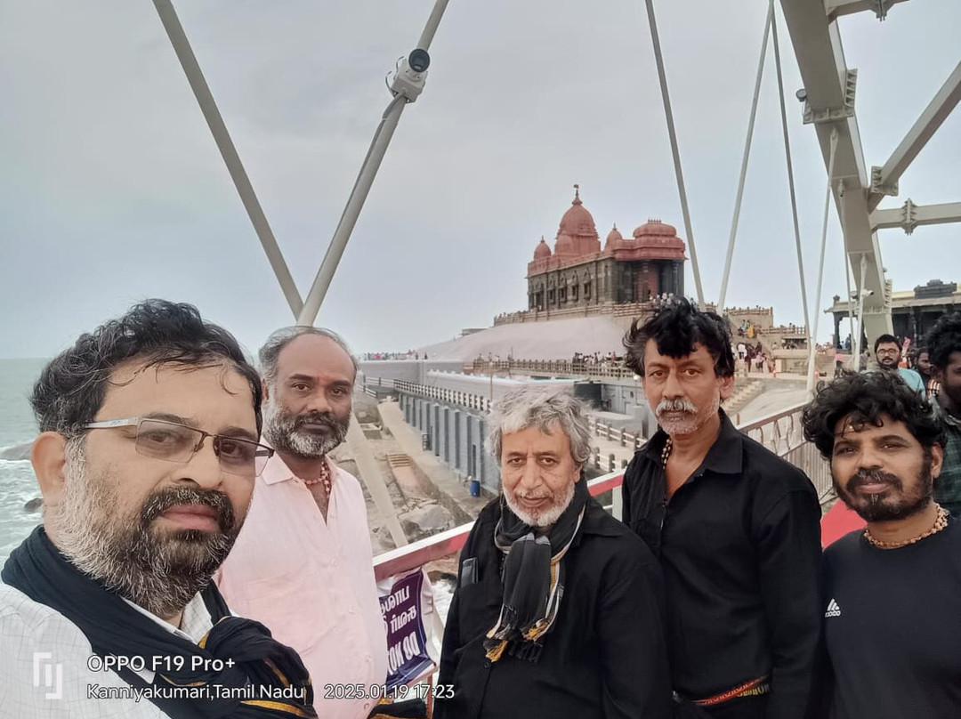 Thiruvalluvar Statue景点图片