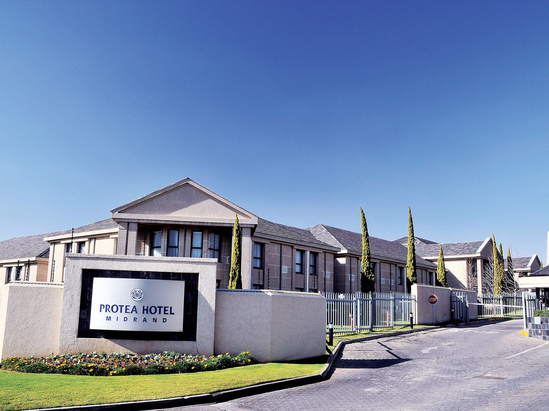 普罗蒂亚米德兰酒店主图