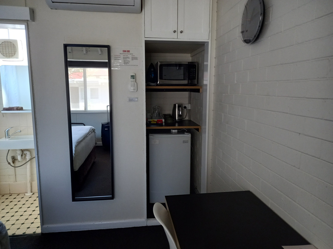 Cedar Lodge Motel主图