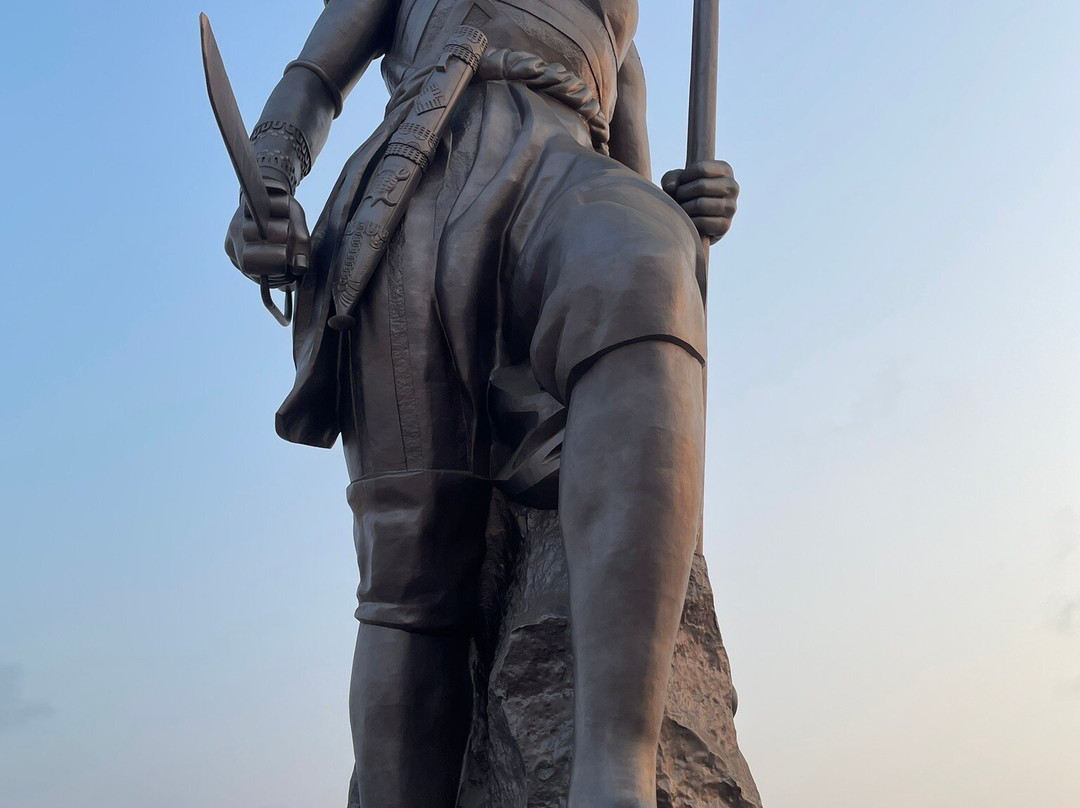 Monument Amazone-科多努必去景点