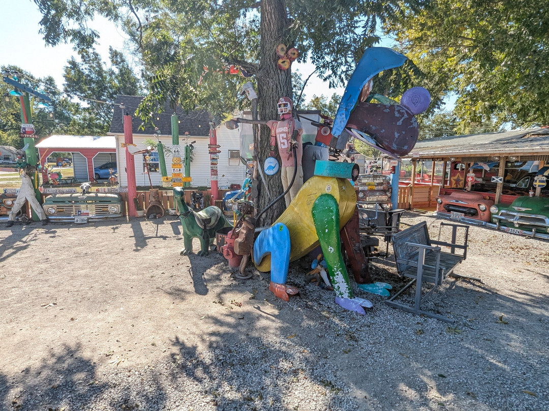 Crosstar Flag And Tag Museum-Afton必去景点