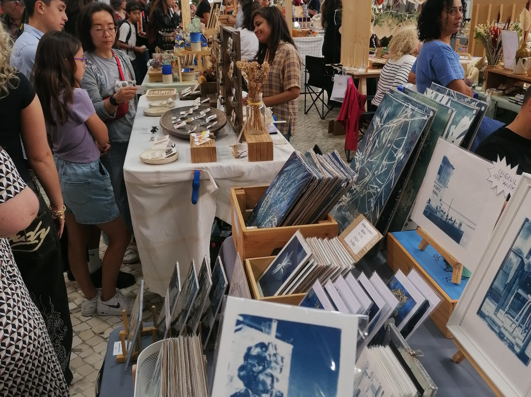 Mercado de Santa Clara-里斯本必去景点