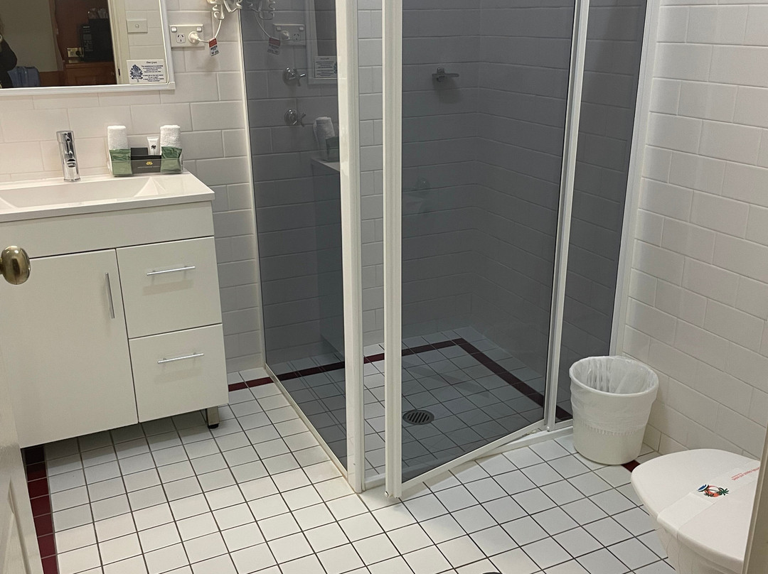 Breakout Motel主图