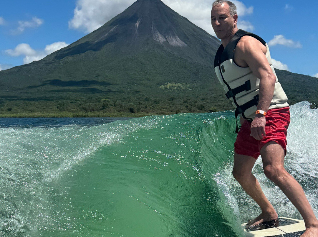 Volcano Watersports. Wakeboard, Wakesurf, Waterski, Tubing.景点图片