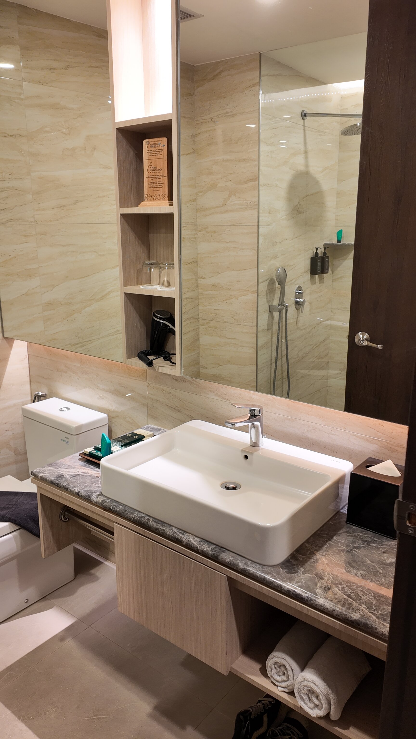 The Manohara Hotel Yogyakarta-浴室