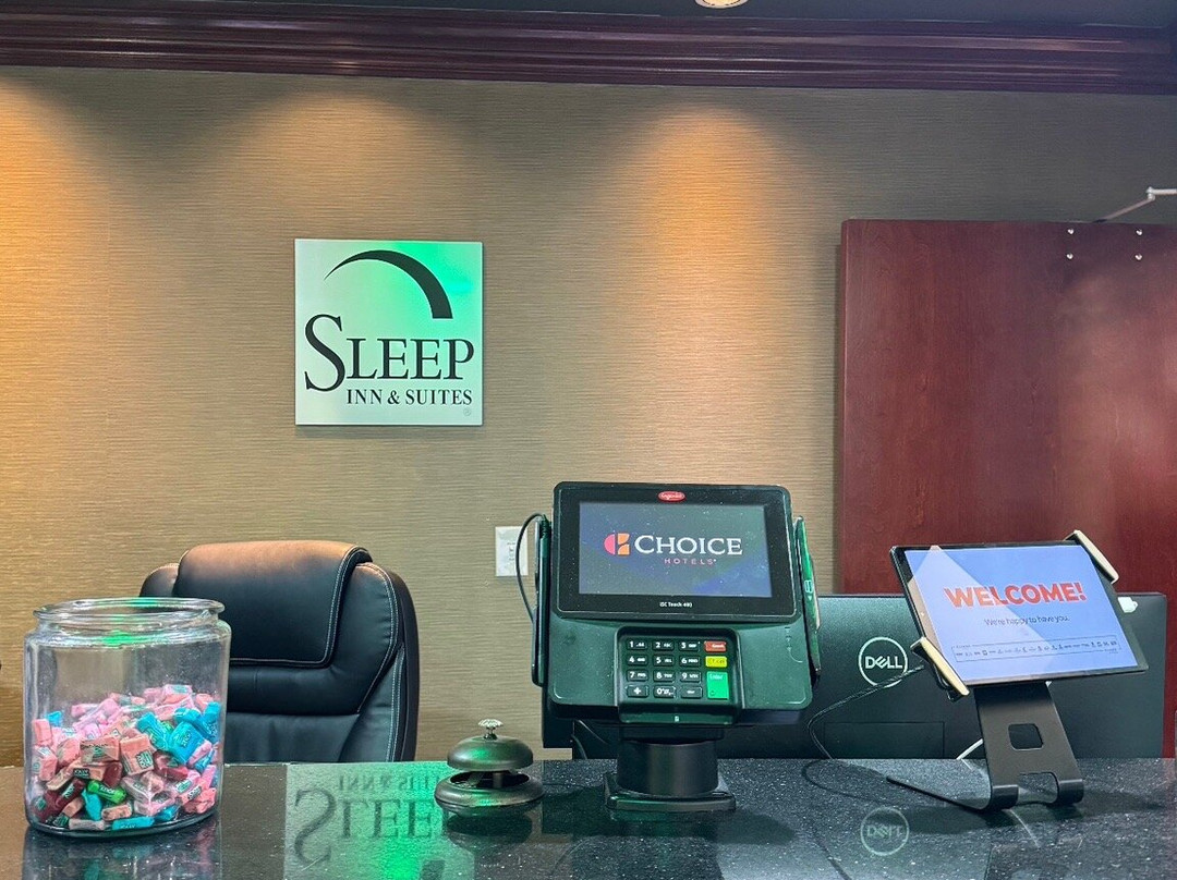 Sleep Inn & Suites主图