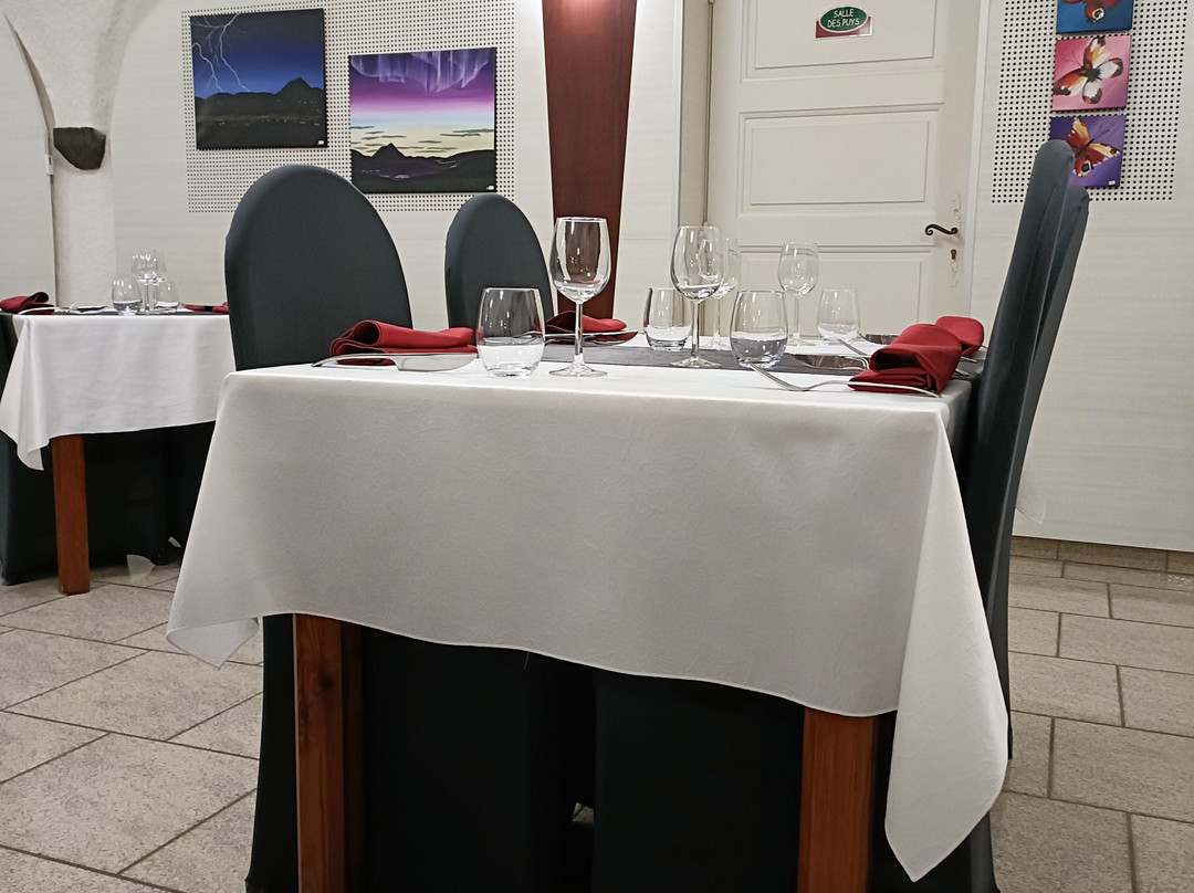 Hotel Restaurant Les Hirondelles主图