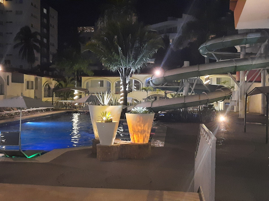 Los Picos Hotel & Suites Bucerias主图