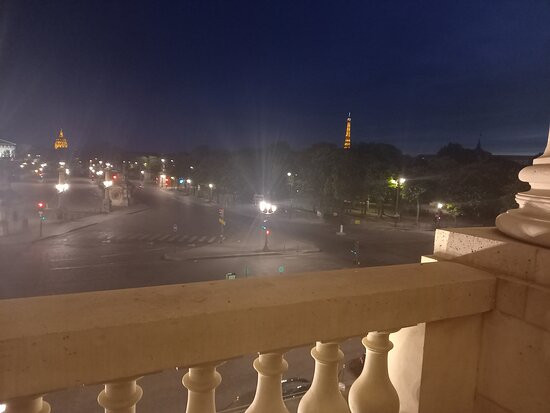 巴黎瑰丽酒店主图