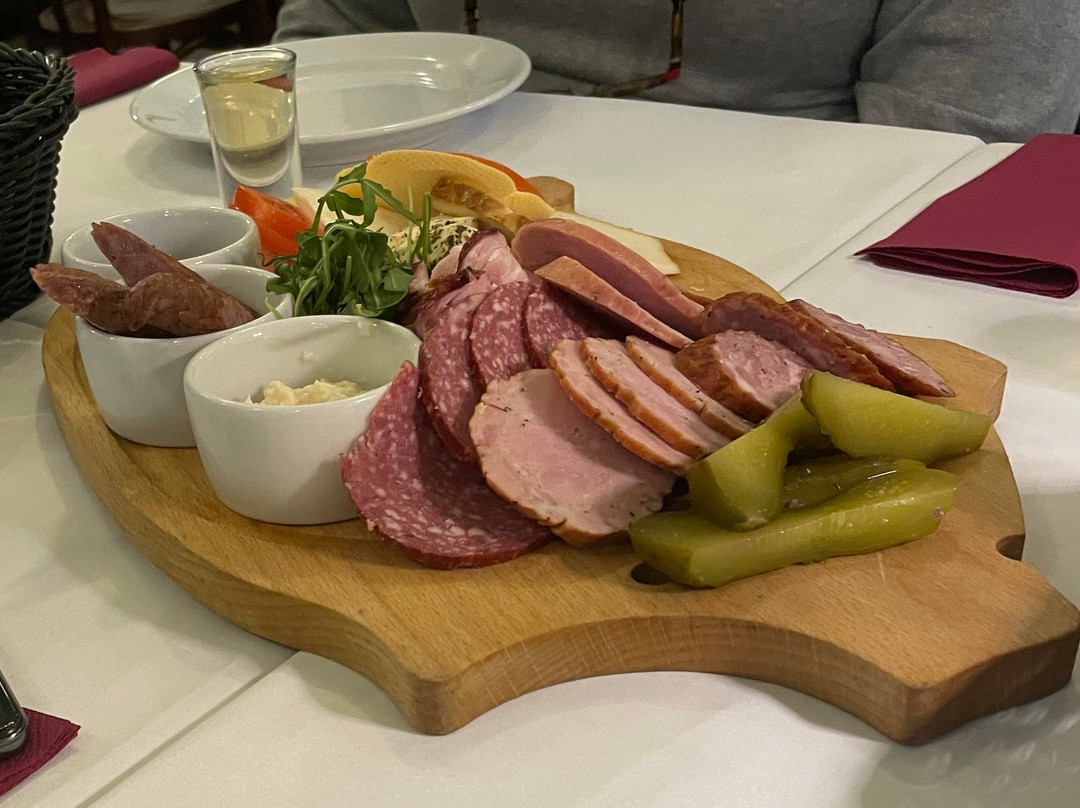 Tasty Trails Warsaw - Best Food And Craft Vodka/beer Tours In Warsaw-华沙必去景点
