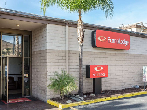 埃尔西诺湖酒店住宿-Econo Lodge Lake Elsinore Casino